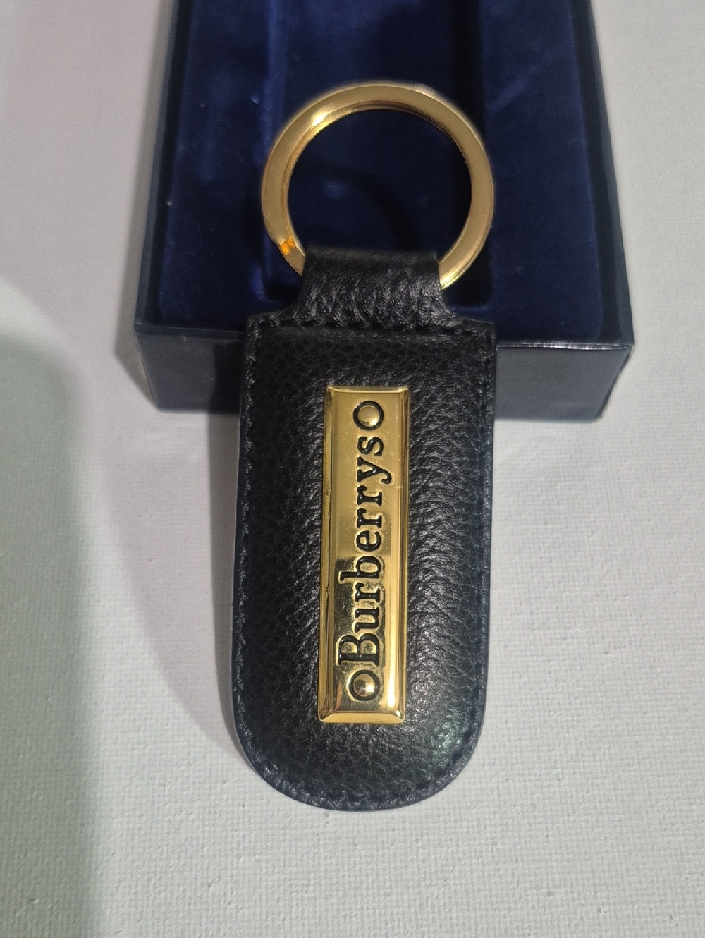 Burberry Black Leather Key Holder with Gold Plate - Picture 3 of 5